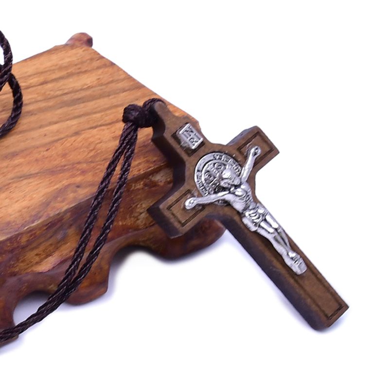 Retro Jesus Cross Necklace Wood Metal Pendant Jewelry Men Women Catholic Religious Christian Charm Gift High Quality